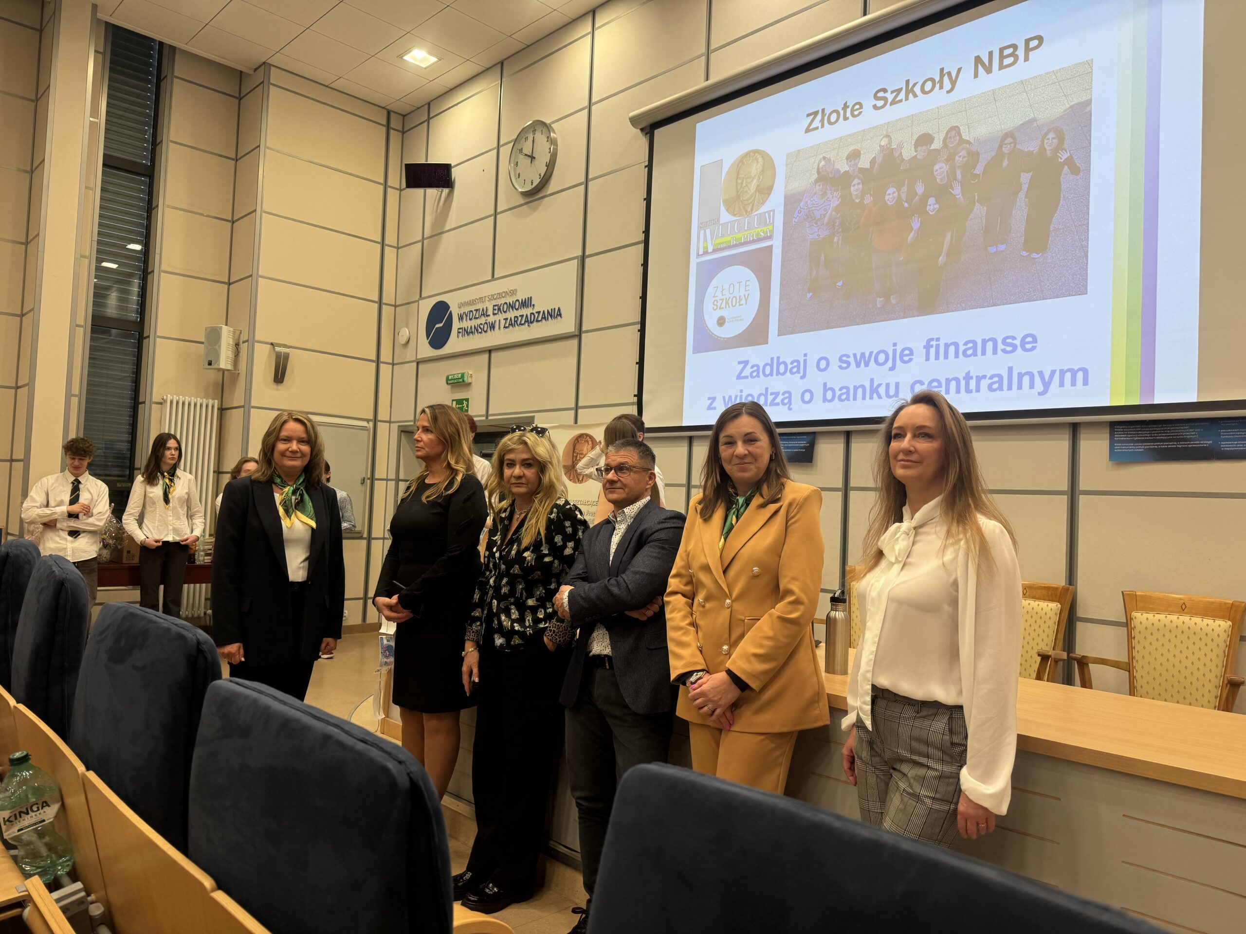 Debata na temat mediów społecznościowych w edukacji finansowej